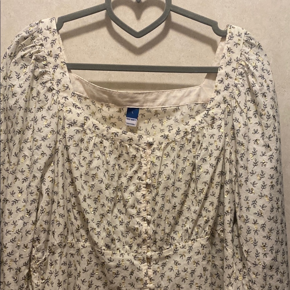 Old Navy Floral Blouse size large gold accents never worn